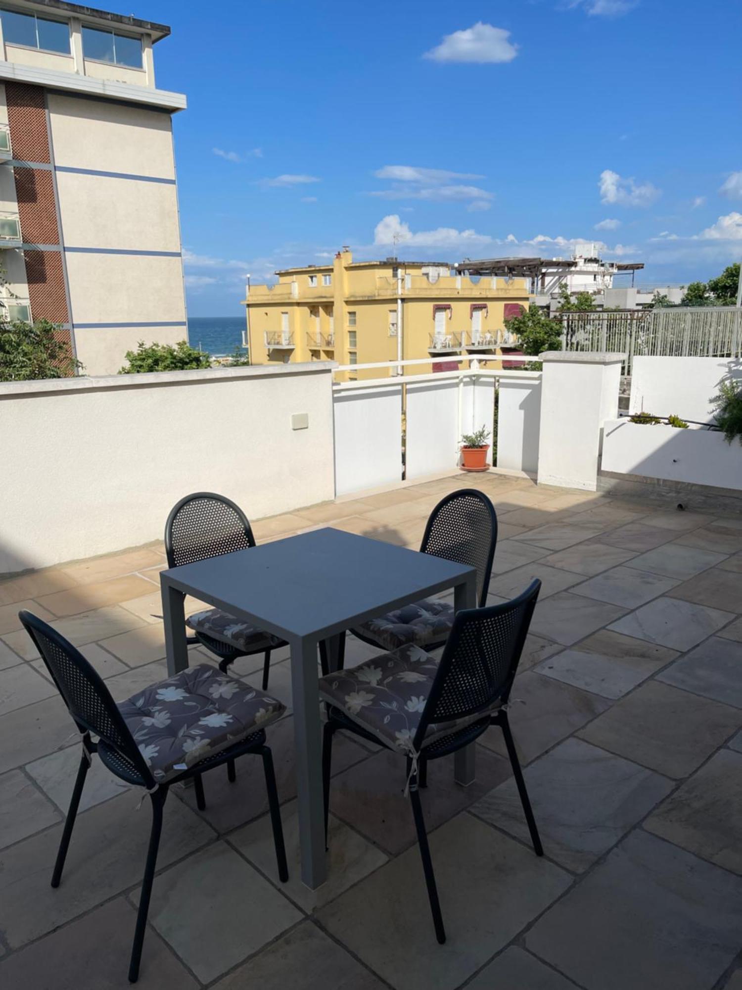 Residence Siesta Rimini Eksteriør billede