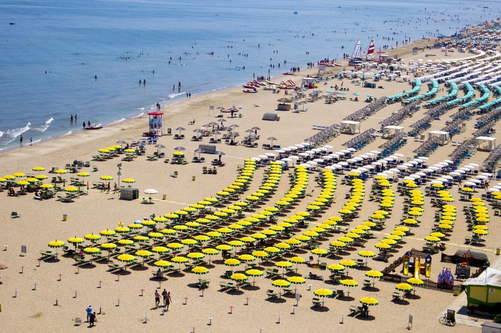 Residence Siesta Rimini Eksteriør billede